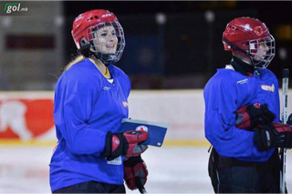 Жена и Хокеј на&nbsp;Мраз?!