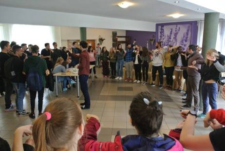 43024077_1891770407605227_1007821347386032128_n