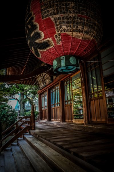 japan-paper-lantern-stairs-96423