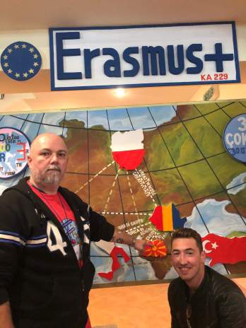 received_452624465603673