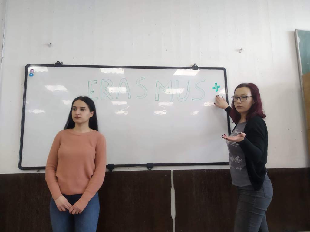 И студентите можат со креативно пишување да го сменат&nbsp;општеството