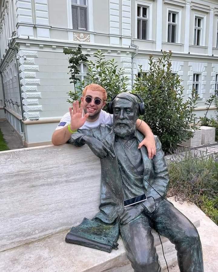 „Мислам дека сум многу&nbsp;побогат“