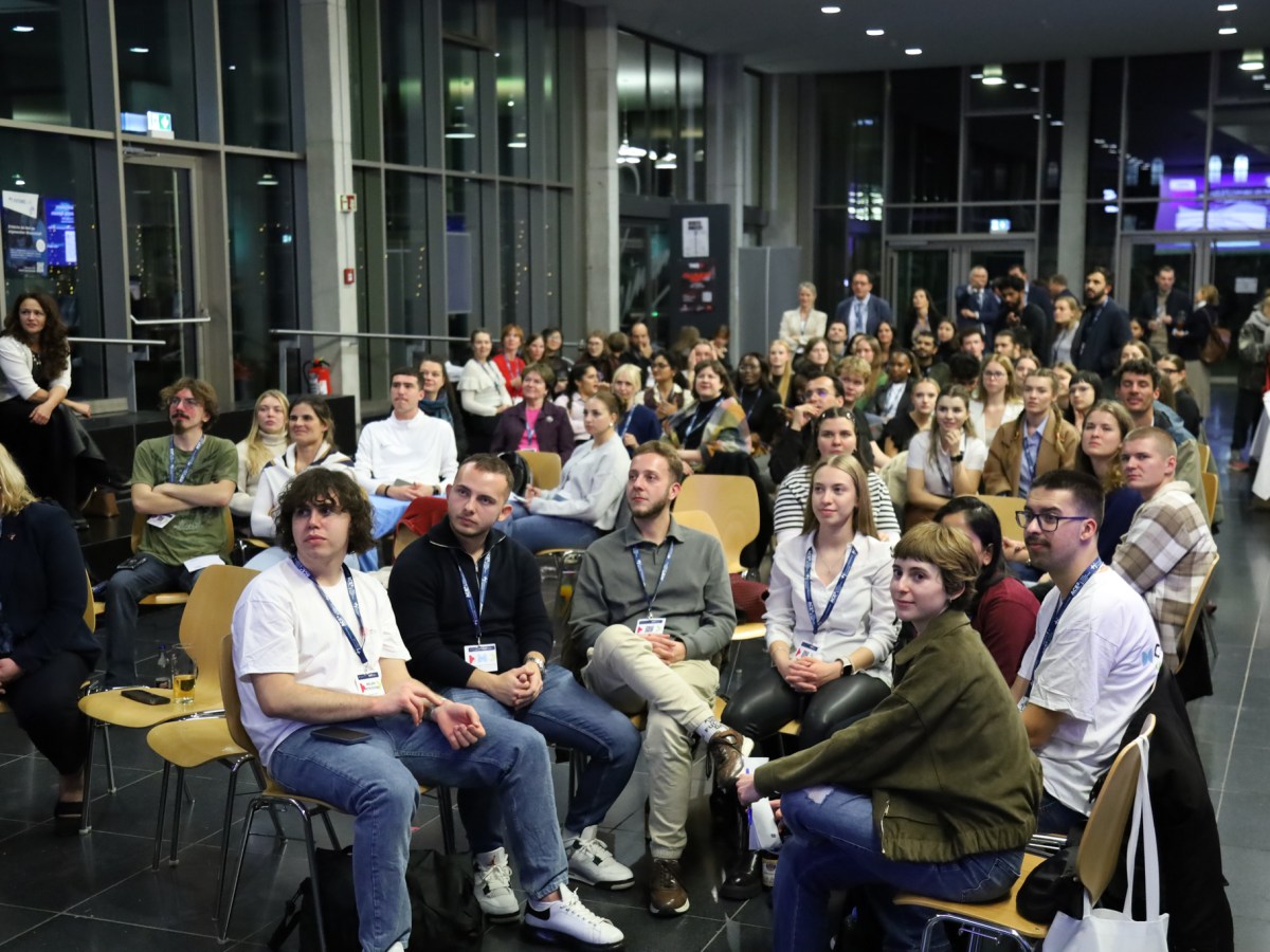 Почеток на приказната: Моето прво поглавје надвор од&nbsp;границите